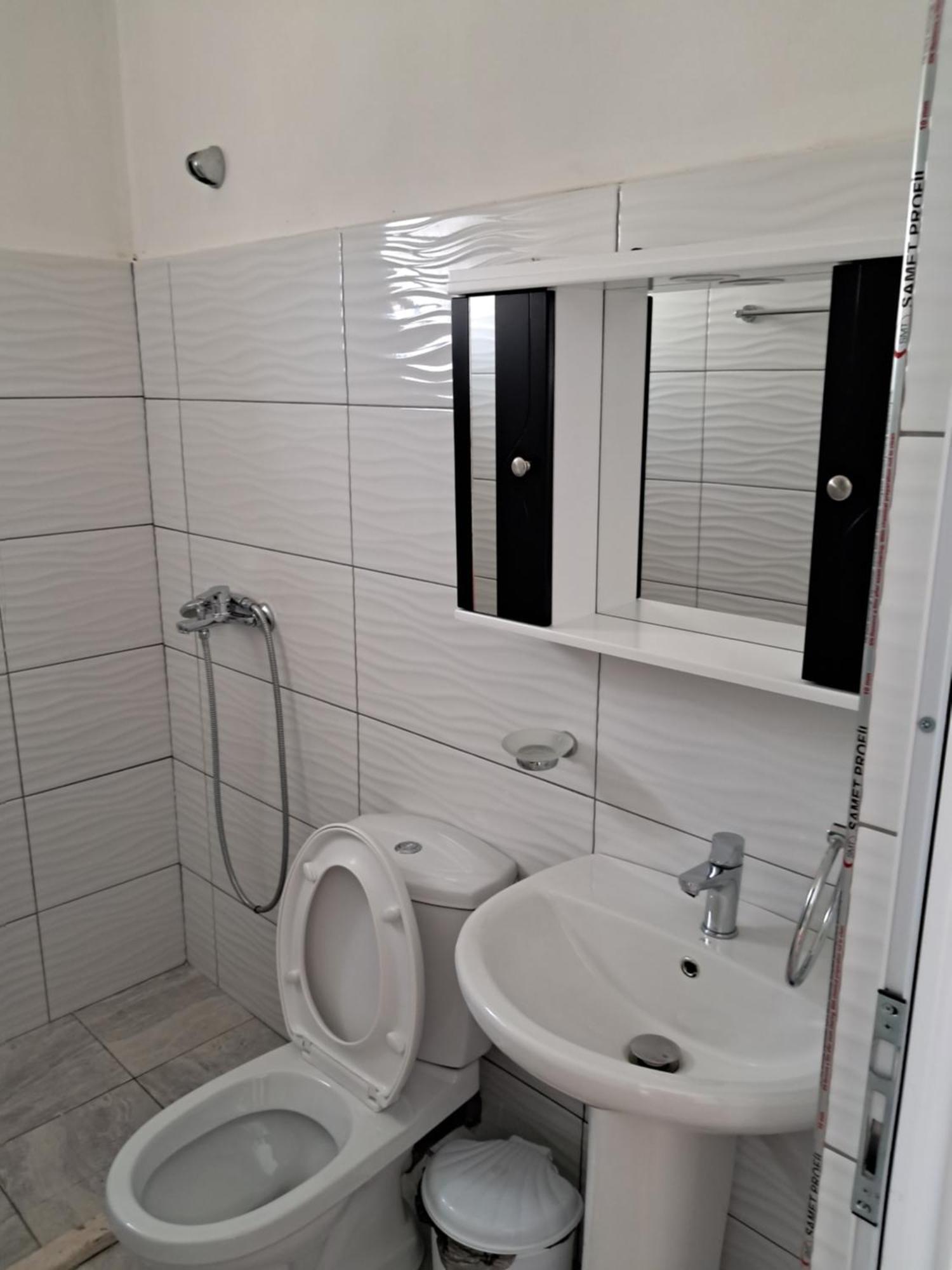 Elton Tafa Guesthouse Ксамил Екстериор снимка