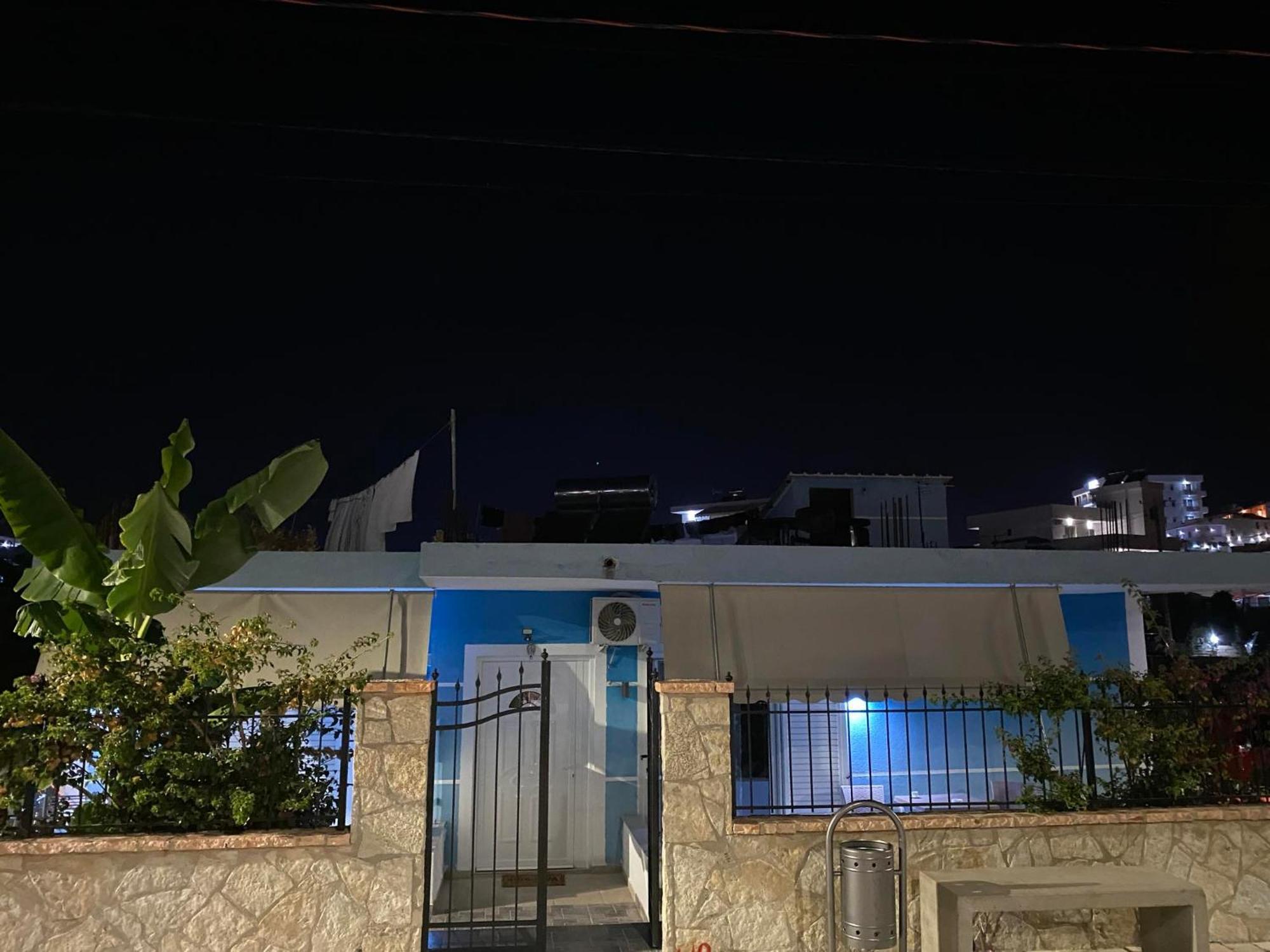Elton Tafa Guesthouse Ксамил Екстериор снимка